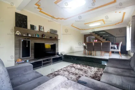 Sobrado com 2 Quartos à venda, 287m² no Jardim Pilar, Mauá