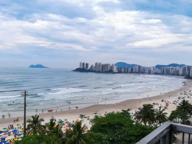 Apartamento com 3 Quartos para alugar, 130m² no Pitangueiras, Guarujá
