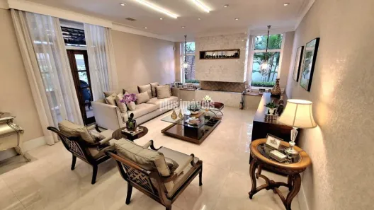 Sobrado com 3 Quartos à venda, 442m² no Jardim Leonor, São Paulo