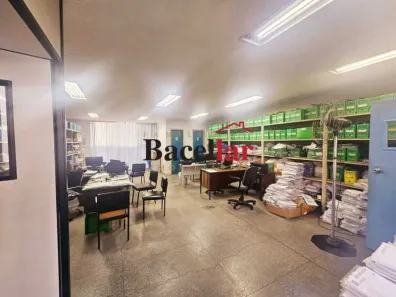 Prédio Comercial com 1 Quarto à venda, 320m² no Benfica, Rio de Janeiro