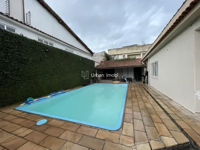 Casa com 3 Quartos à venda, 200m² no Jardim Amália, Volta Redonda