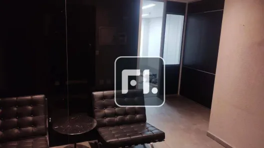Sala Comercial para alugar, 200m² no Vila Olímpia, São Paulo