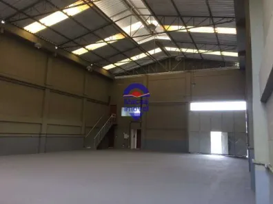 Galpão/Depósito/Armazém para alugar, 1600m² no Granja dos Cavaleiros, Macaé