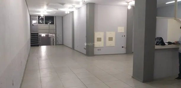 Ponto Comercial à venda, 475m² no São Geraldo, Porto Alegre