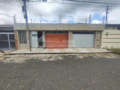 Casa com 3 Quartos para alugar, 125m² no São João, Teresina