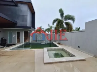 Casa de Condomínio com 3 Quartos à venda, 360m² no Recreio dos Bandeirantes, Rio de Janeiro