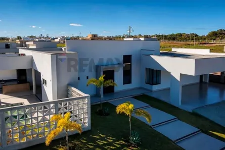 Casa de Condomínio com 4 Quartos à venda, 336m² no , Brasília