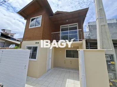Casa com 2 Quartos para alugar, 65m² no Campeche, Florianópolis