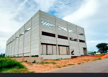 Galpão/Depósito/Armazém à venda, 668m² no Municípios, Balneário Camboriú