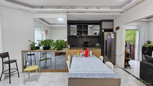 Sobrado com 2 Quartos à venda, 120m² no Fazendinha, Itajaí