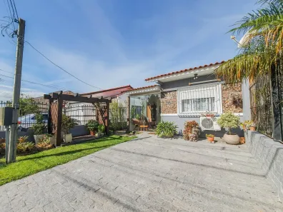 Casa com 3 Quartos à venda, 60m² no Hípica, Porto Alegre