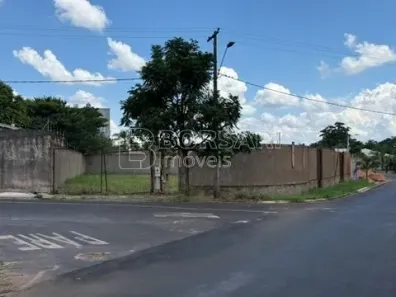 Lote/Terreno à venda, 818m² no Cidade Jardim, Araraquara
