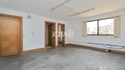 Sala Comercial para alugar, 65m² no Centro Cívico, Curitiba