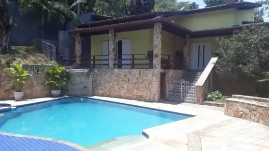 Fazenda/Sítio com 4 Quartos à venda, 600m² no Chácaras Copaco, Arujá