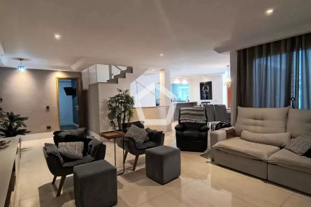 Casa com 7 Quartos à venda, 300m² no Taquara, Rio de Janeiro