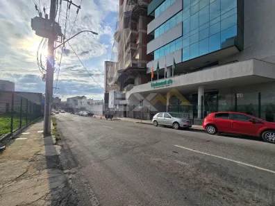 Sala Comercial com 1 Quarto à venda, 193m² no Centro, Divinópolis