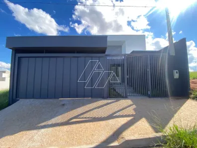 Casa com 3 Quartos para alugar, 120m² no Antenor Barion, Marília