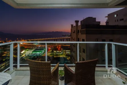 Apartamento com 2 Quartos à venda, 98m² no Centro, Florianópolis