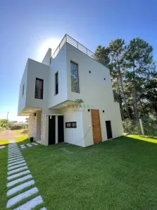 Casa com 3 Quartos à venda, 180m² no Praia da Barra, Garopaba