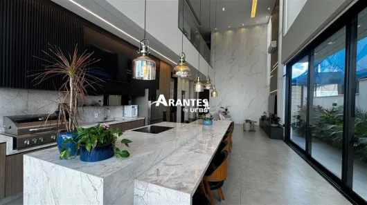 Casa de Condomínio com 4 Quartos à venda, 276m² no Gávea, Uberlândia