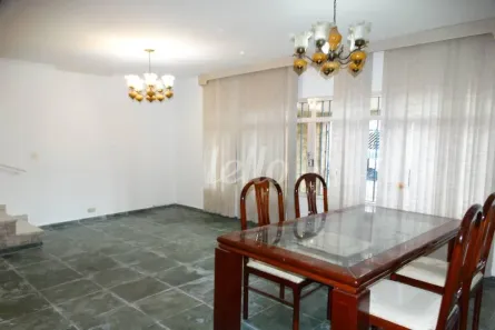 Casa com 3 Quartos à venda, 200m² no Vila Gomes Cardim, São Paulo