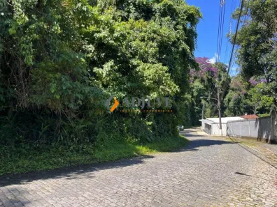 Lote/Terreno à venda, 835m² no Quitandinha, Petrópolis