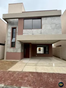 Casa de Condomínio com 3 Quartos para alugar, 119m² no Registro, Feira de Santana