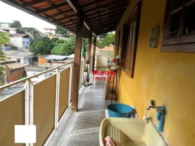 Casa com 3 Quartos à venda, 120m² no Santo André, Belo Horizonte