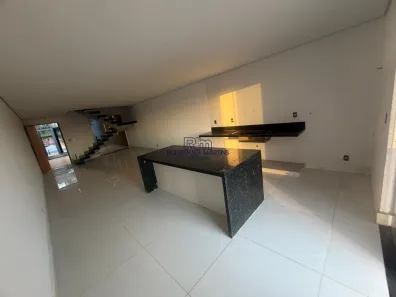 Casa com 3 Quartos à venda, 142m² no Manacás, Belo Horizonte