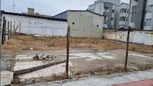 Lote/Terreno para alugar, 300m² no Centro, Balneário Camboriú