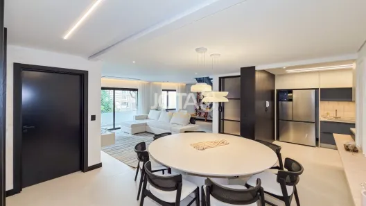 Casa com 4 Quartos à venda, 221m² no Água Verde, Curitiba