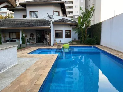 Casa com 4 Quartos à venda, 820m² no Jardim das Nações, Taubaté