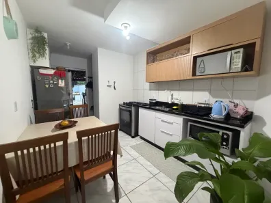 Sobrado com 2 Quartos à venda, 63m² no Itinga, Joinville