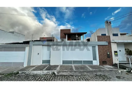 Casa com 3 Quartos à venda, 254m² no São Judas Tadeu, Jequié
