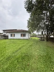 Casa com 3 Quartos para alugar, 400m² no João Costa, Joinville