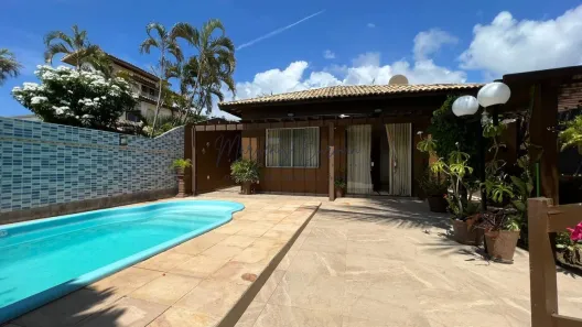 Casa com 5 Quartos à venda, 220m² no Buraquinho, Lauro de Freitas