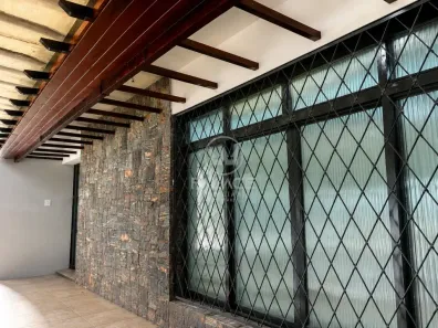 Casa com 3 Quartos para alugar, 274m² no Centro, Piracicaba