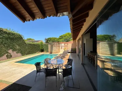 Casa com 4 Quartos à venda, 350m² no Zona 05, Maringá