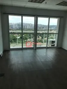 Sala Comercial à venda, 33m² no Santo Amaro, São Paulo