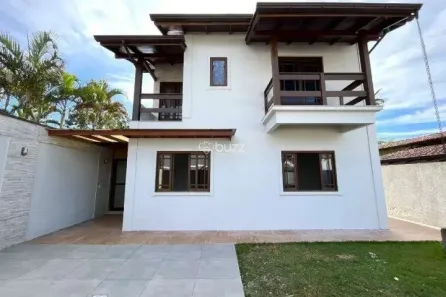 Casa com 2 Quartos para alugar, 120m² no Campeche, Florianópolis