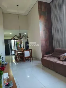 Casa de Condomínio com 3 Quartos à venda, 296m² no Novo Mundo, Uberlândia