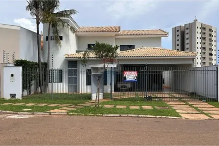 Sobrado com 6 Quartos à venda, 342m² no Parque Sagrada Família, Rondonópolis