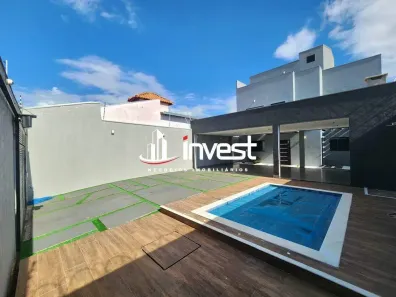Casa com 5 Quartos à venda, 225m² no Jardim Itália II, Uberaba