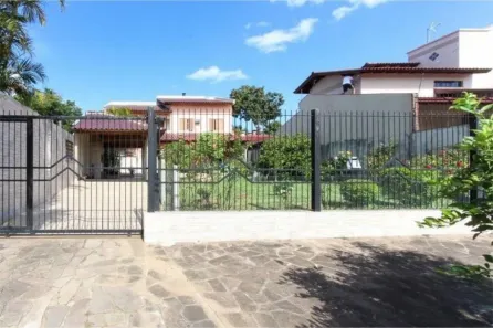 Casa com 4 Quartos à venda, 240m² no Estância Velha, Canoas