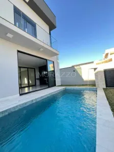 Sobrado com 3 Quartos à venda, 212m² no Jardim Jacinto, Jacareí