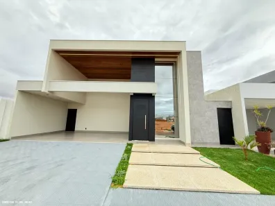 Casa com 3 Quartos à venda, 190m² no , Guanambi
