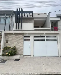 Casa com 3 Quartos à venda, 300m² no Jardim Sulacap, Rio de Janeiro