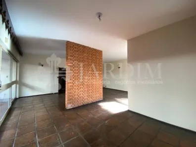 Sobrado com 3 Quartos à venda, 457m² no São Dimas, Piracicaba