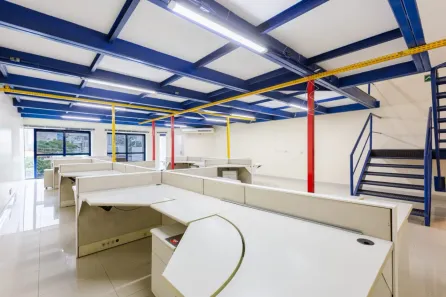 Ponto Comercial para alugar, 250m² no Vila Tramontano, São Paulo