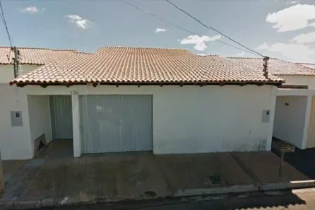 Casa com 3 Quartos à venda, 200m² no Jardim Holanda, Uberlândia